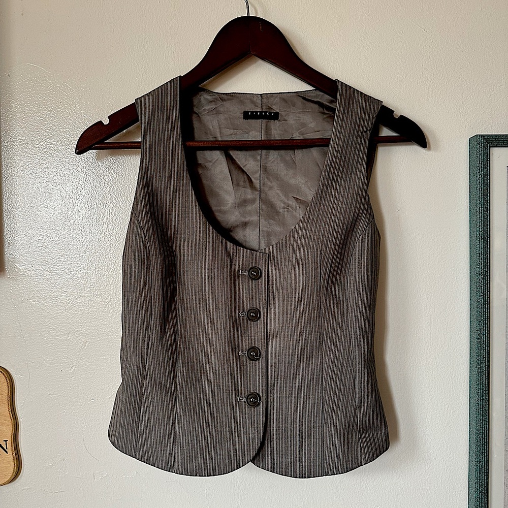 Sisley grey cinched round collar button-up pinstriped vest - Picture 1 of 7